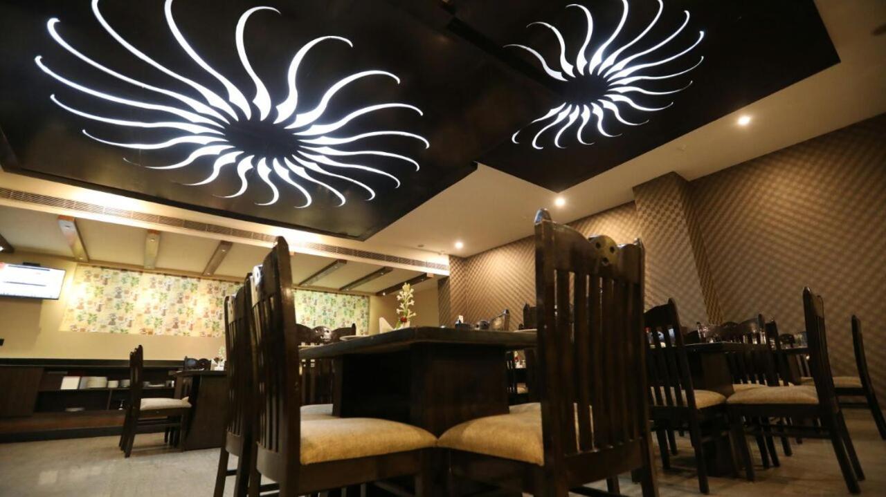 Vijay Paradise Lucknow Dış mekan fotoğraf