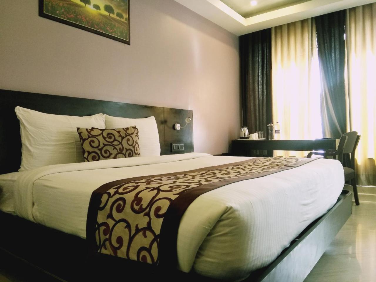 Vijay Paradise Lucknow Dış mekan fotoğraf